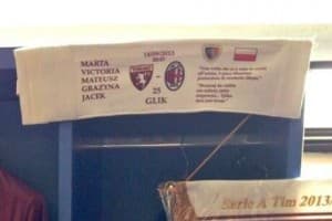 Opaska kapitańska Kamila Glika podczas meczu z Milanem