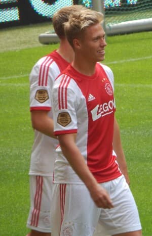Viktor-fischer-1379795691-crop