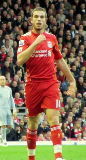 Czy Jordan Henderson jako kapitan poprowadzi dziś licerpoolczyków do zwycięstwa? (fot. wikimedia.org)