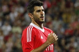 Nelson Oliveira w barwach Benfiki