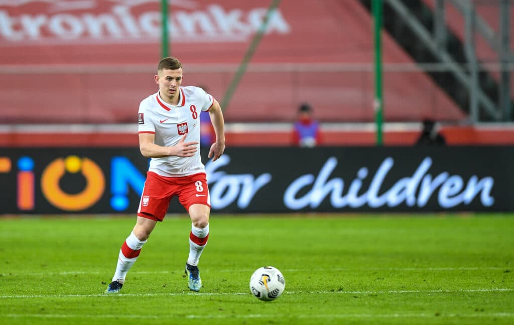 Kacper Kozłowski wybrał Brighton & Hove Albion F.C. Czy to dobry ruch?