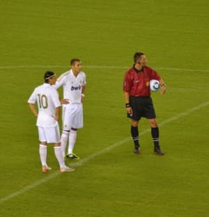 lato 2011: Real - Philadelphia Union. Benzema, Ozil i Alex Prus.