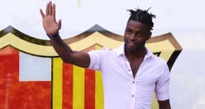 Alex Song już w Barcelonie