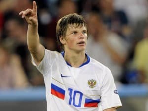 Kapitan reprezentacji Rosji, Andriej Arszawin, miał udział przy obu golach