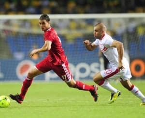 Chamakh niebawem wróci do Arsenalu i dalej będzie grzał jego ławkę
