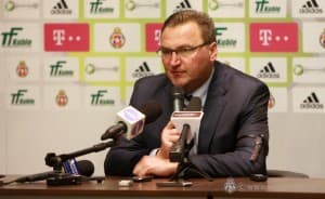 Czesław Michniewicz jak na razie z powodzeniem prowadzi zespół Podbeskidzia