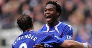 Daniel Sturridge (po prawej) widzi swoją przyszłość na Stamford Bridge