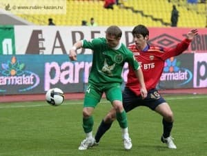 Kariera Serhija Rebrowa (po lewej) dobiega końca, a Ałana Dzagojewa dopiero zaczyna