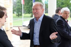 Franciszek Smuda, jak sam stwierdził, nie lubi, gdy mu się podpowiada przy personaliach
