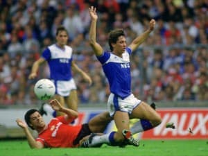 Lineker po sezonie gry w Evertonie został wybrany zawodnikiem roku na Wyspach