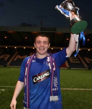 John Fleck, nadzieja szkockiego futbolu i Glasgow Rangers, pozostanie na Ibrox Park do lata 2013 roku