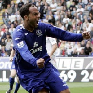 Lescott jest podporą Evertonu