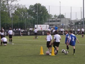Liga Małych Mistrzów wchodzi w fazę półfinałów. Kto ostatecznie pojedzie do Turynu?