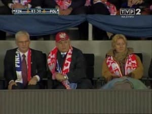 Tutaj Michał Listkiewicz z prezydentem Kaczyńskim