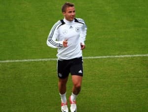 Mario Götze popełnił faux pas już na pierwszej konferencji w Bayernie