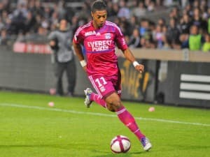 Bastos, bohater OL w meczu z St-Etienne