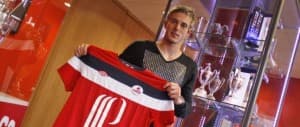 Nolan Roux z koszulką Lille