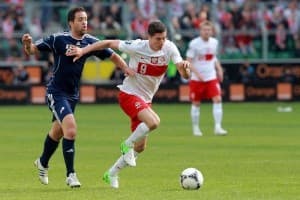 Robert Lewandowski był w meczu z Czarnogórą bardzo aktywny, ale nie zdołał zdobyć bramki. Czy tym razem będzie inaczej?