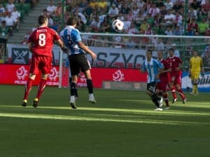 Paweł Brożek wygrywał w spotkaniu z Argentyną większość pojedynków