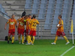 Radość w zespole Korony Kielce po strzeleniu gola