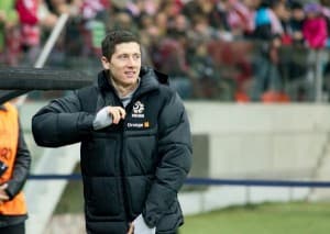 Na Roberta Lewandowskiego, tyle że w stroju na boisku, a nie w dresie, liczymy jak zwykle najbardziej