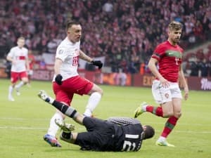 Ireneusz Jeleń miał fantastyczną szansę, by stać się żelaznym zmiennikiem Roberta Lewandowskiego. Gdyby tylko trafił na pustą bramkę…