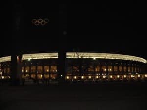 Olympiastadion wieczorem wygląda niesamowicie