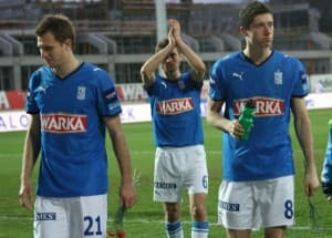 Od lewej: Dimitrije Injać, Tomasz Bandrowski i Robert Lewandowski