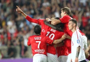 Guillaume Hoarau osłabił swój zespół na samym początku drugiej odsłony spotkania