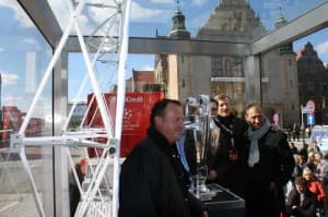 Mirosław Okoński, Józef Młynarczyk i Jarosław Araszkiewicz z Pucharem Ligi Mistrzów