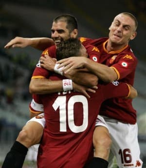 Piłkarze AS Roma po strzelonej bramce