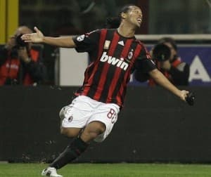 Czy od Ronaldinho będą zależeć losy wielkiego pojedynku na Stadio Olimpico?