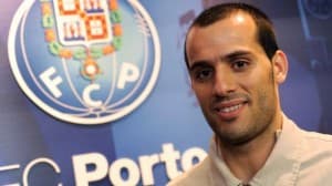 Ruben Micael opuszcza Porto na rzecz Atletico razem z Radamelem Falcao. Kolejny rok Portugalczyk spędzi jednak w Saragossie