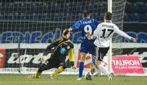 Nastroje w Legii i Ruchu są zgoła odmienne. Ruch jest na fali, a Legia w dołku
