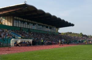 Trybuna kryta stadionu Hetmana