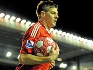 Czy Steven Gerrard zostanie wkrótce graczem Interu? A może Realu Madryt? 