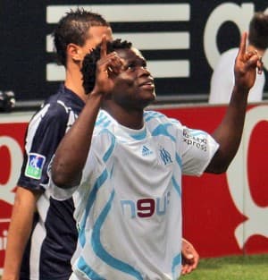 Ukarany żółtą kartką Taye Taiwo
