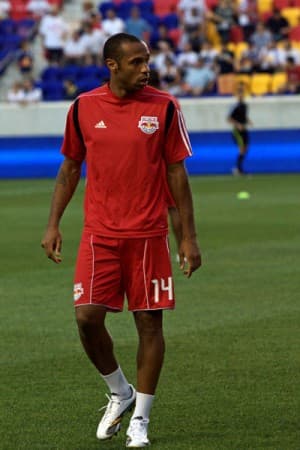 Thierry Henry znów będzie czarował kibiców Arsenalu