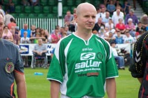 Tomasz Wieszczycki podczas charytatywnego meczu byłych zawodników Dyskobolii