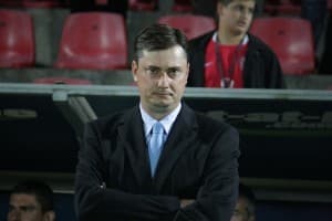 Maciej Skorża miał dziś wyjątkowo zasępioną minę