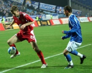 Wojciech Łobodziński, dawniej grał w reprezentacji, dziś jest jedynie rezerwowym w Krakowie