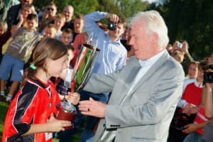 Wręczenie nagrody przez Leo Beenhakkera