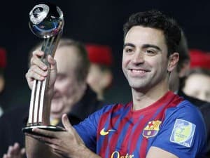 Xavi wraz z Messim i Puyolem zostają na dłużej w Barcelonie