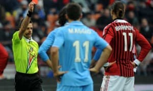 Zlatan Ibrahimović ukarany za przewinienie na Salvatore Aronice