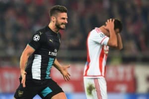 Giroud mecz z Olympiakosem skończył z hat-trickiem (fot. bleacherreport.com)
