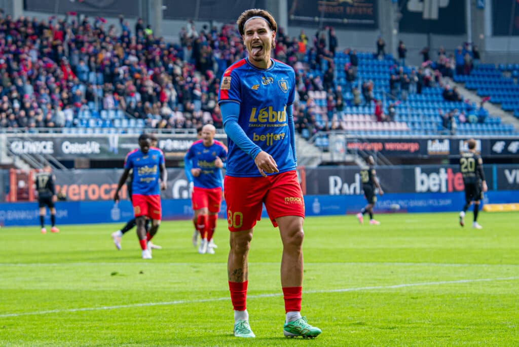 Hugo Vallejo