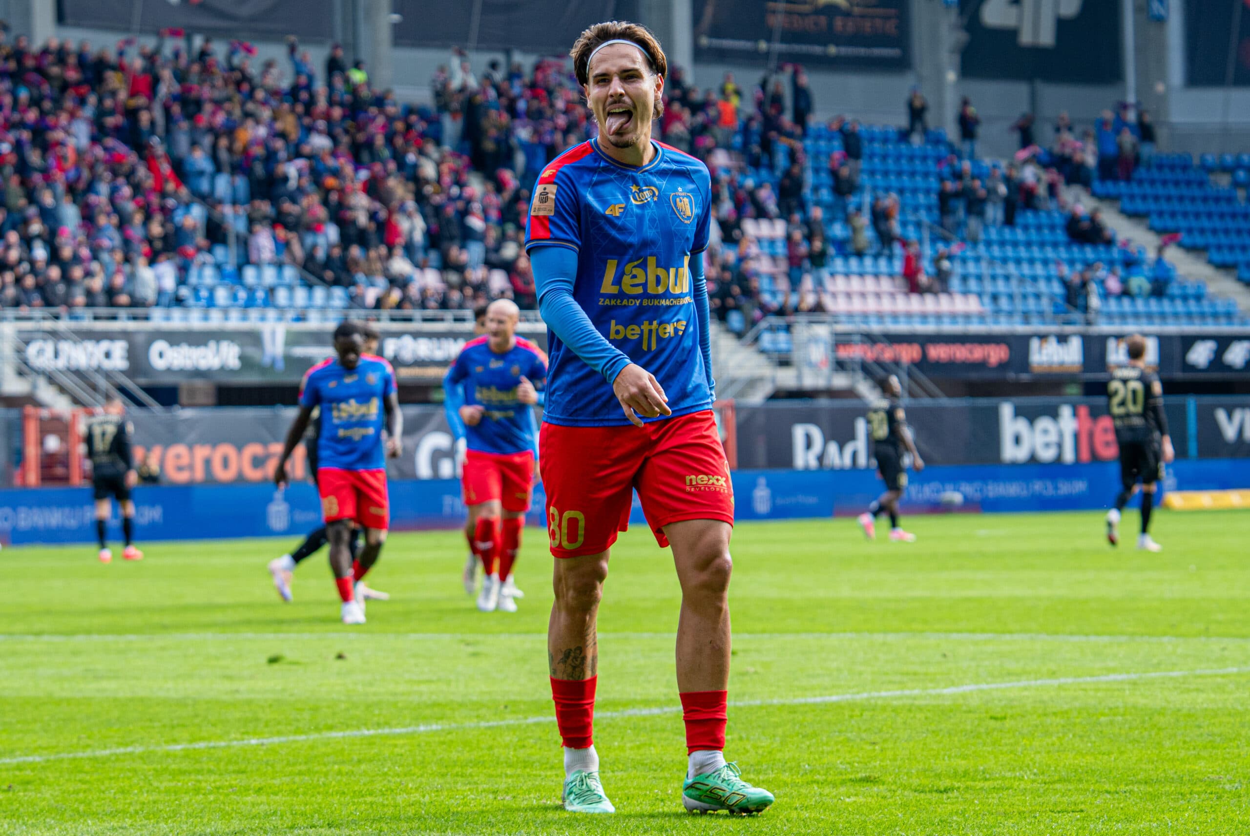 Hugo Vallejo