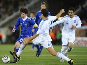Leo Messi potrzebował 77 minut, żeby razem z partnerami z drużyny rozmontować grecką defensywę