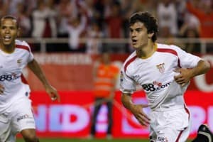 Diego Perotti, Luis Fabiano