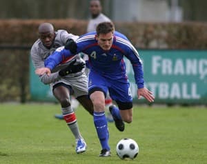 Dervite ma za sobą grę w juniorskich reprezentacjach Francji